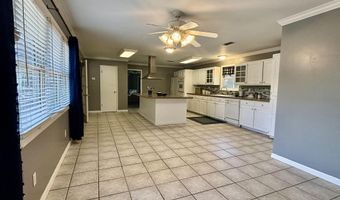 102 Club House Dr, Bald Knob, AR 72010