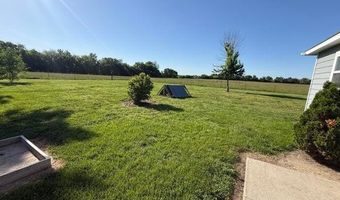 1460 14000 Rd, Altamont, KS 67330