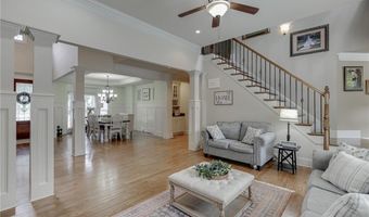 1373 Mountain Lake Dr, Auburn, GA 30011