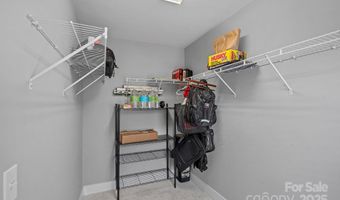 1910 Seegars Pl, Charlotte, NC 28204
