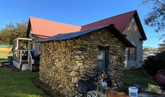 96 Connaheta Ave, Andrews, NC 28901