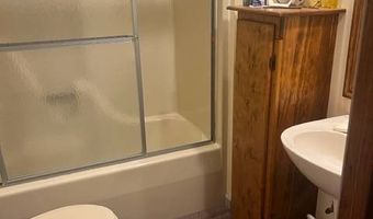 6 MARTIN St, Ash Flat, AR 72513