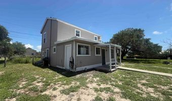 215 S 11TH St, Aransas Pass, TX 78336