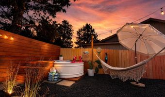 2681 NE Moonlight Dr, Bend, OR 97701