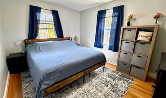 770 Metacom Ave, Bristol, RI 02809