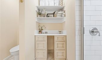 135 Suntree Dr, Advance, NC 27006