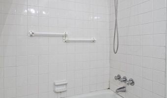 2713 WESTMEADE Rd, Albany, GA 31721