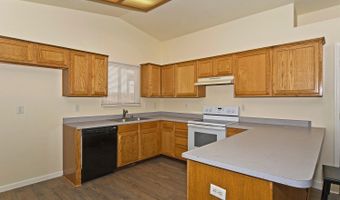 835 Columbine Dr, Fernley, NV 89408