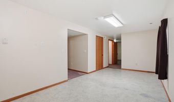407 Summit St, Belle Fourche, SD 57717