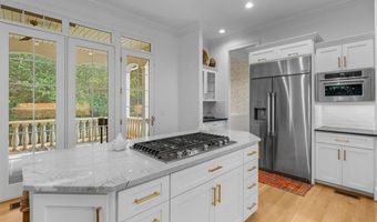 2550 Mountain Lake Rd, Asheboro, NC 27205
