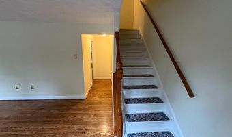 4513 SQUIREDALE Sq, Alexandria, VA 22309