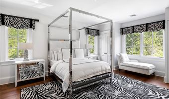 20 Devonshire Ln, Amagansett, NY 11930
