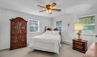 24 Woodland Rd, Bayville, NJ 08721