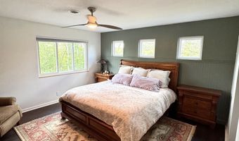 8047 Lavelle Rd, Athens, OH 45701