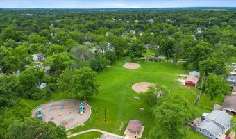 113 Roland Ave, Ballwin, MO 63021