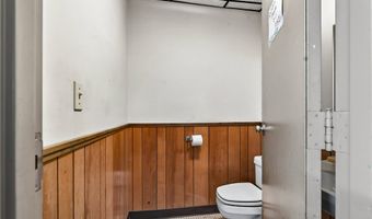 123 S Main St, Athol, MA 01331