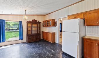 943 Howell, Adrian, MI 49221