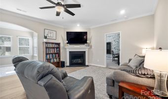 180 Moravian Ct, Advance, NC 27006