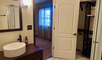 225 N Pringle Ave, Ash Grove, MO 65604