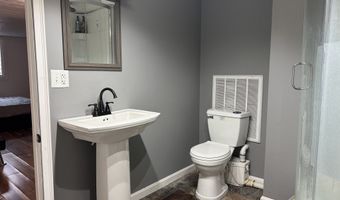 602 Memorial Dr, Beech Grove, IN 46107