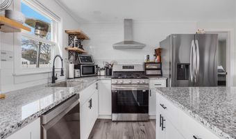 26 Lorraine Ave, Coventry, RI 02816