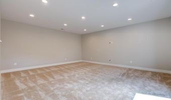 934 19TH St S, Arlington, VA 22202