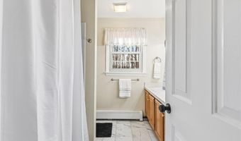 11 Southbury Rd, Cumberland, RI 02864