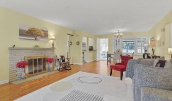 1205 Kenwick Rd, Columbus, OH 43209