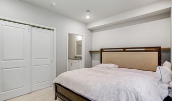 23225 MILLTOWN KNOLL Sq 111, Ashburn, VA 20148