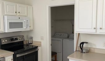 17 WHITE CRANE Dr, Berlin, MD 21811