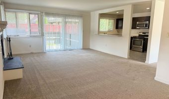 105 Montoya Dr 105, Branford, CT 06405