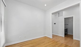 924 28TH St S, Arlington, VA 22202