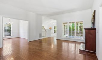 1219 Waterford Green Dr, Apex, NC 27502