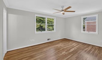 6035 CHATSWORTH Ln, Bethesda, MD 20814