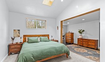 2999 Diane St, Ashland, OR 97520