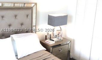 3701 N Country Club Dr 504, Aventura, FL 33180