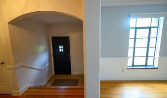 1 Northwood Dr, Athens, OH 45701