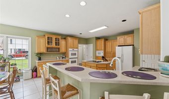 915 Cimarron Oval, Aurora, OH 44202