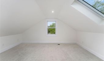 201 Plainfield Pike, Foster, RI 02825