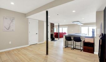 22 Point Ln, Arcadia, IN 46030