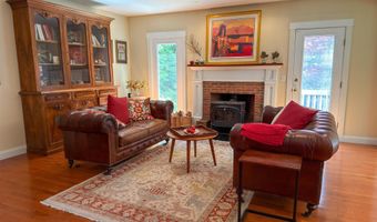 2 Parker Farm Ln, Amherst, NH 03031