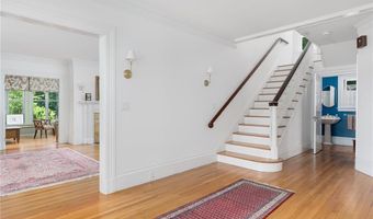 291 Spencer Ave, Warwick, RI 02818