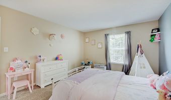 1136 Beal Ct, Indianapolis, IN 46217