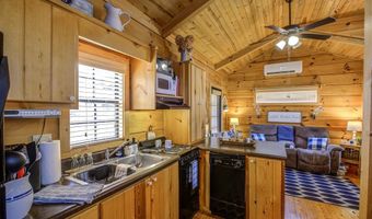 29 Breedlove Dr, Andrews, NC 28901