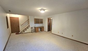 1012 N Brown Co 10 #11, Aberdeen, SD 57401