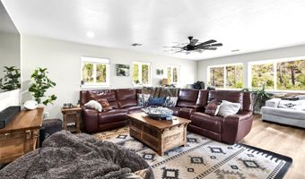 91403 Marbrook Ln, Blue River, OR 97413