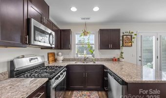 1026 Baldwin Commons Dr, Arden, NC 28704
