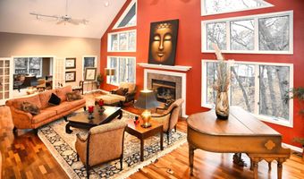 105 S Merrivale Ave, Beverly Shores, IN 46301