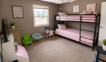 406 S Wells Ave, Altamont, KS 67330