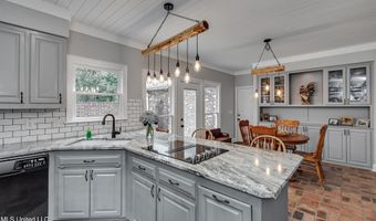 209 Lake Terrace Pl, Brandon, MS 39047
